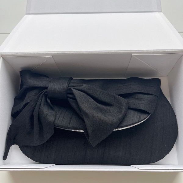 ENVELOPE CLUTCH SECRET HISTORY main image 1
