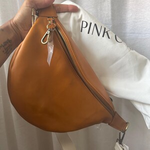 Attiyya added a photo of their purchase
