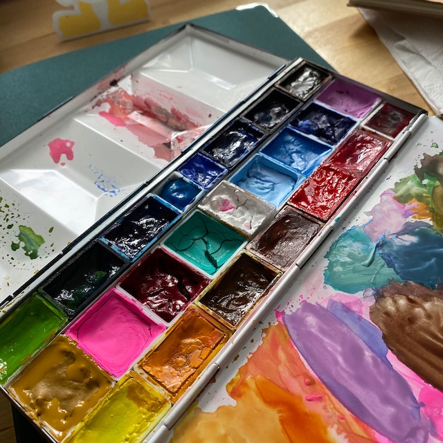 STL file Portable Watercolor Paint Box 🎨・3D printing template to  download・Cults