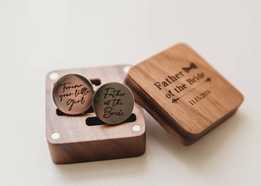 Father of the bride gift, Father&#39;s Day gift, personalized Wedding Day cufflinks, Custom Father of the Groom Gift, Gifts from Bride