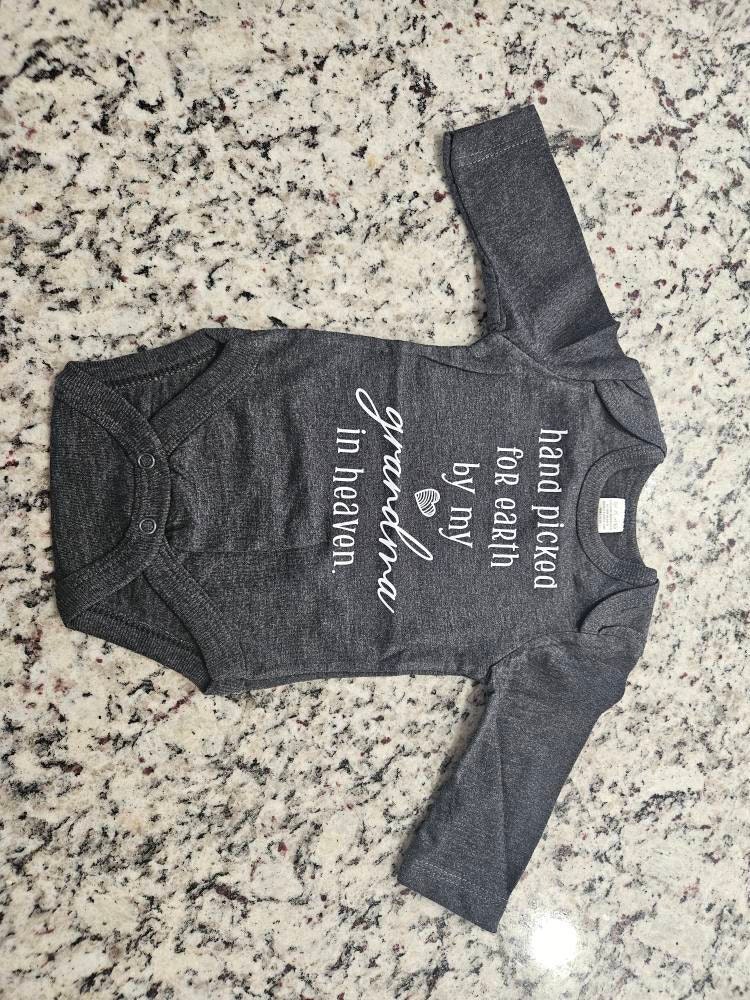 Hand Picked for Earth by My Grandpa in Heaven Onesie®, Pregnancy Announcement, Grandpa Grandma Auntie Uncle Onesie®, Baby Shower Gift