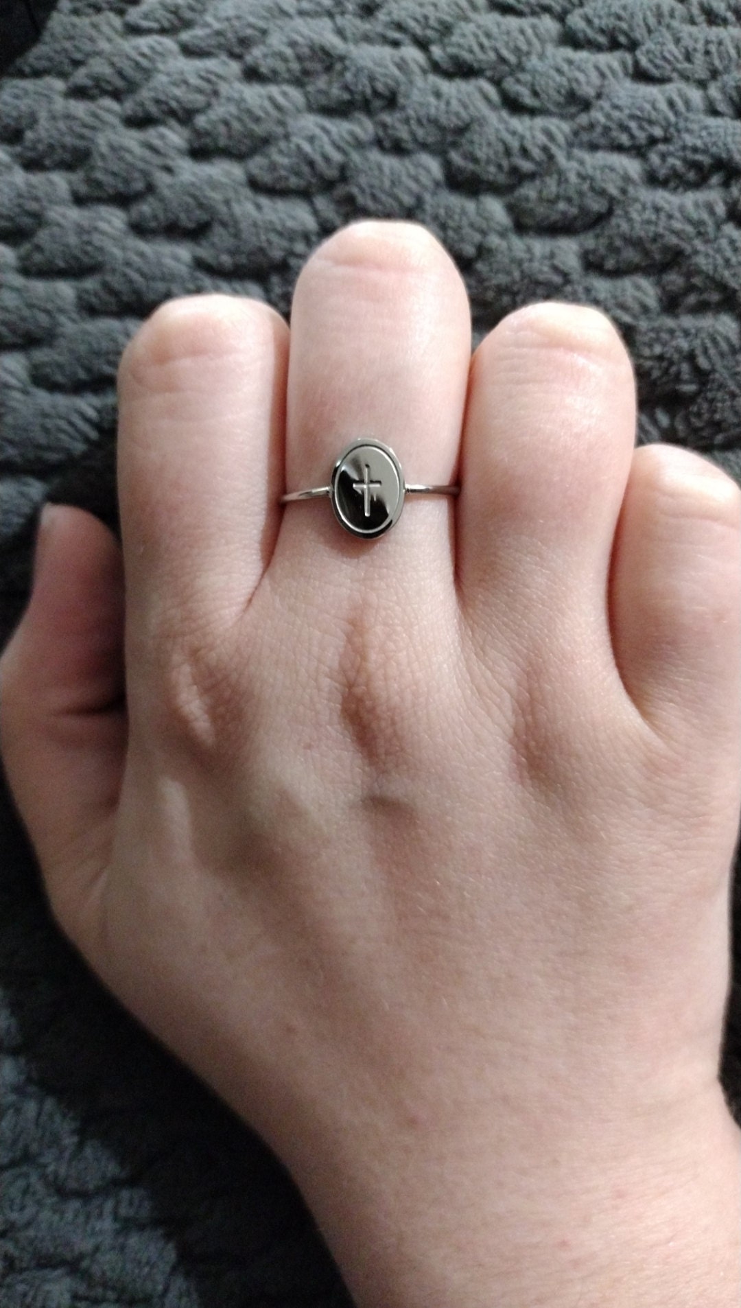 Ovaler Kreuzring, Erbstück Kreuzring, christliches Schmuckgeschenk, Schriftring, Glaube Schmuck, christliches Geschenk, Jesus Schmuck, Gold Kreuz Ring