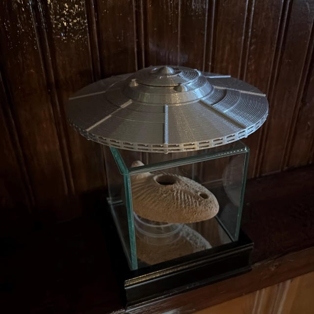 UFO 未確認飛行物体 エイリアン 空飛ぶ円盤 宇宙船 6インチ - 色を選択