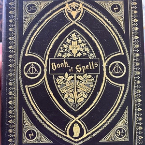 Klevercase Kindle Oasis Case With Potter and Magic Themed Book of Spells  Covers. 