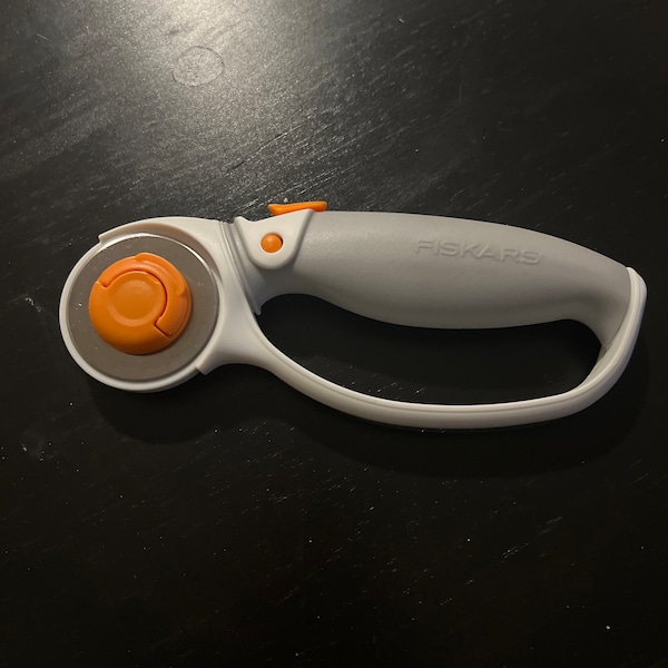 Riri Teeth Open End Puller Vislon Zip, For Jacket At Rs 13/piece In