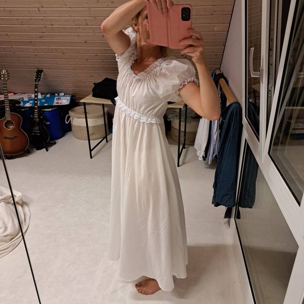 Vintage Victorian Cotton Nightgown