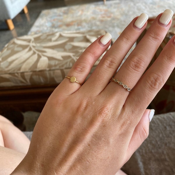 14K Solid Gold Pinky Ring Minimalist Round Disc Dainty Stackable Ring ...