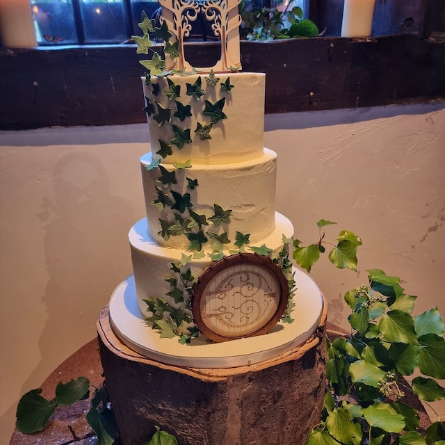 Lord of the rings wedding cake topper 60 photos - Astyledwedding.com