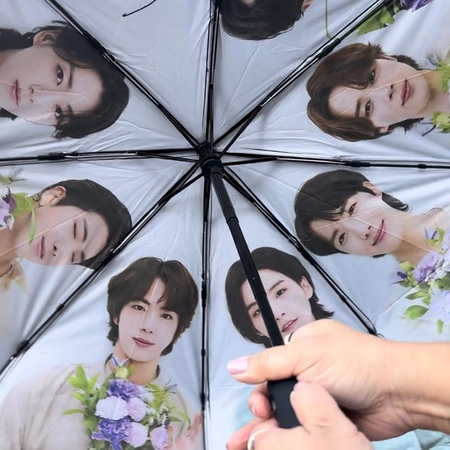 HYBE INSIGHT]BTS Poster Set – BTS JAPAN OFFICIAL SHOP