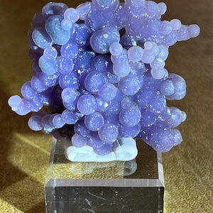 Customer photo of Dense Purple Grape Agate with Branching Edge | Indonesia from Verified buyer's review
