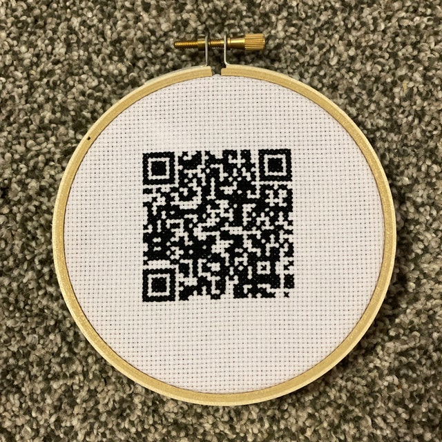 FO] simple but effective: Cross stiched rick roll QR code : r