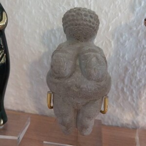 チャタルヒュユクの女性像：新石器時代の豊穣の女神のレプリカ - Etsy 日本