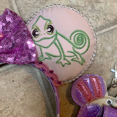 Pascal Rapunzel S Chameleon From Tangled Sketch Digital Embroidery Iap 400x400.2234154570 Sgghft6p