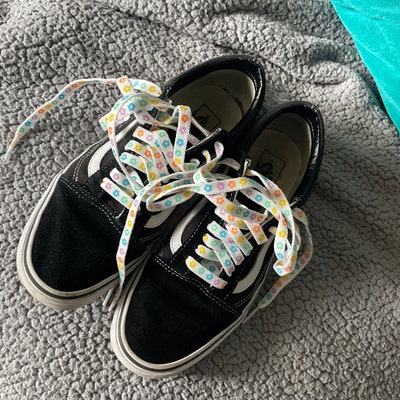 Flower Shoe Laces, Sneaker Lace With Flower Charms ONE PAIR - Etsy