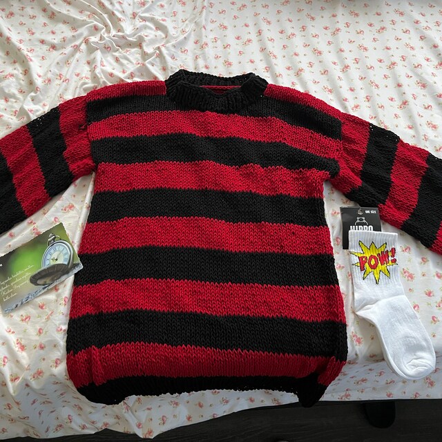Kurt Cobain Sweater, Red and Black Striped Jumper, Nirvana Kurt Cobain Sweater, Red and Black Striped Jumper, Nirvana