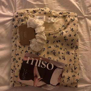 Sydney added a photo of their purchase