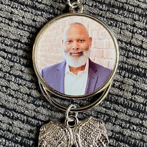 groom cufflinks and tie clip