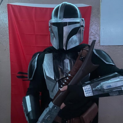 Mandalorian Armor Arm Guards / Gauntlets V2 - Etsy