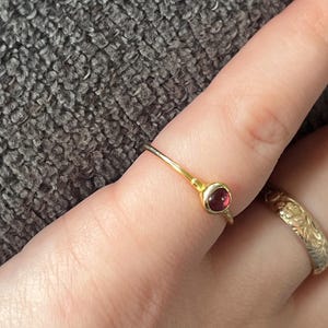 Customer photo from anschork, Raw Peridot Ring in Yellow Gold
