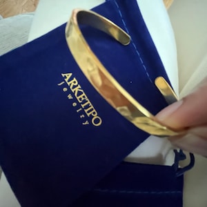 Lesly added a photo of their purchase