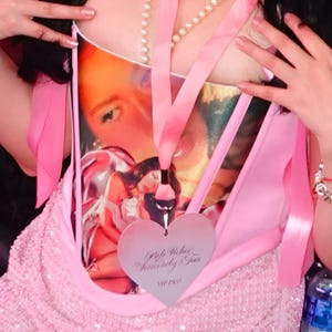 kenia added a photo of their purchase