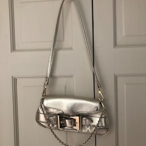 Candice added a photo of their purchase
