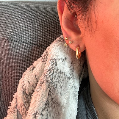 Retro 2.25 Inch Creole Hoop Earrings – Gold/Silver Tone, Bamboo Heart Design