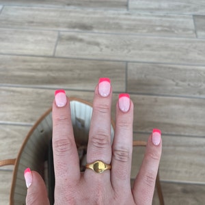 Ashlyn added a photo of their purchase