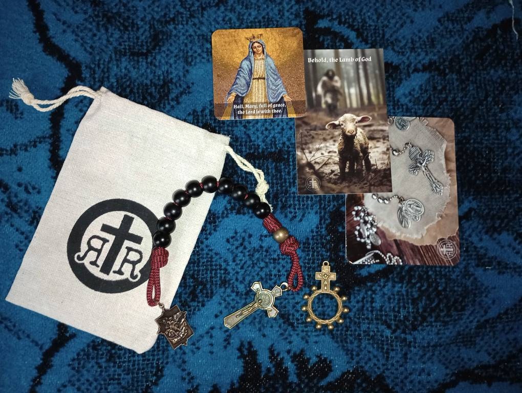 Rugged Rosaries® Saint Michael Pocket Catholic Rosary - Paracord Rosary