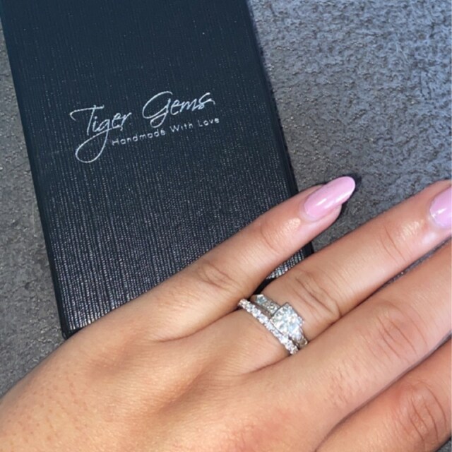 ☆TATIANA☆ Silver 925 Draw Line Ring CR1844 Sterling Silver 3-Stone Princess Cut CZ Engagement Ring Set