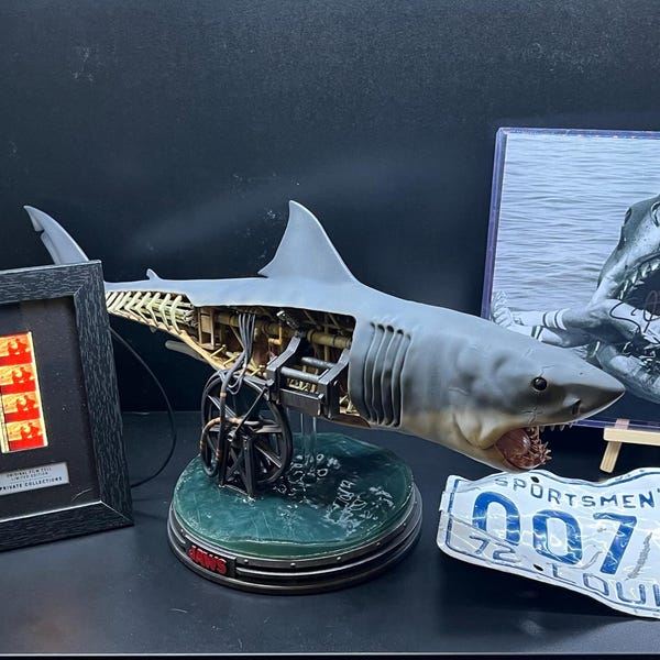 JAWS License Plate Made to Look Damaged Replica - Etsy