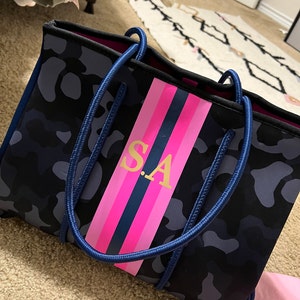 Neoprene Tote Large Blue Camo With Hot Pink Racer Stripe 