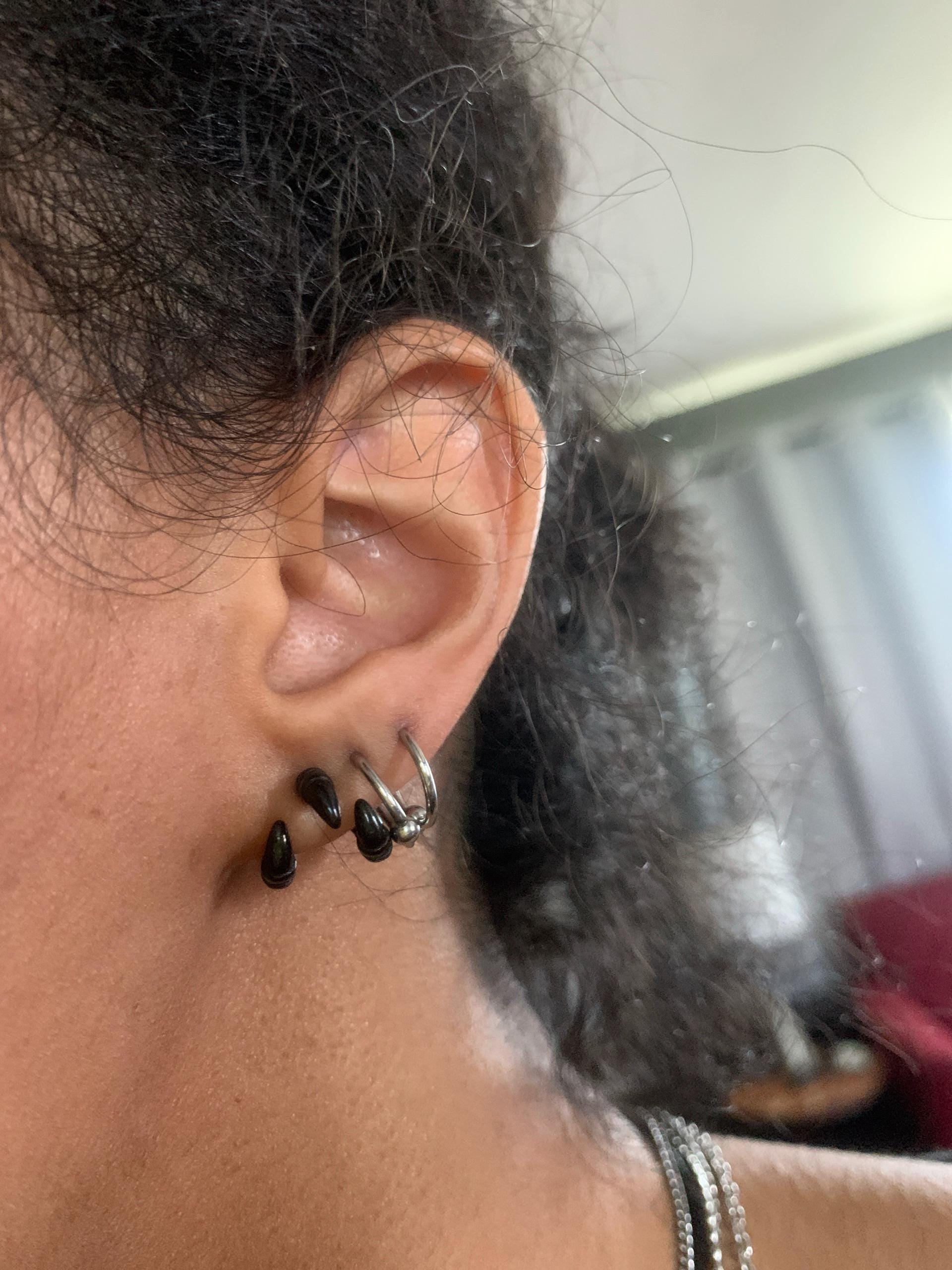 Dragon Claw Front and back earrings, claw earrings, Ear jacket earrings, Gothic earrings, edgy earring, dragon earrings, dragon claw studs