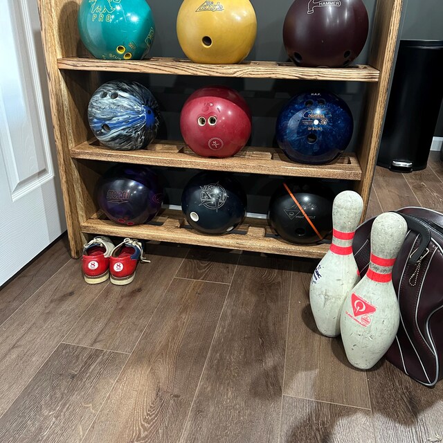 ボウリング ボール ラック | カスタム ハードウッド ストレージ