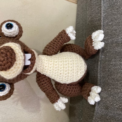 headless angel statue louvre