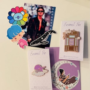 Sara added a photo of their purchase