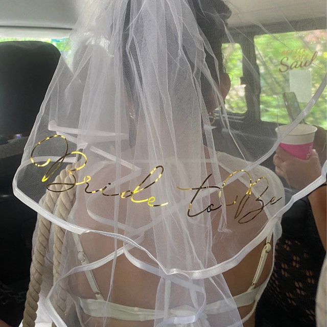 Lqixun Bachelorette Party Pearl Bridal Veil Short Veil - White Veil Bride  Wedding Bachelorette Party Accessories for Women and Girls