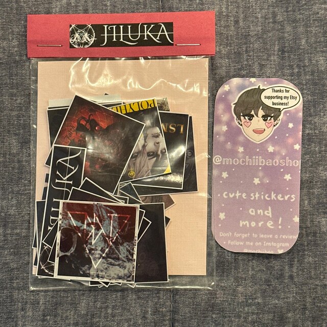 JILUKA ヴィジュアル系、V系、Jロックバンドの光沢のあるアルバム