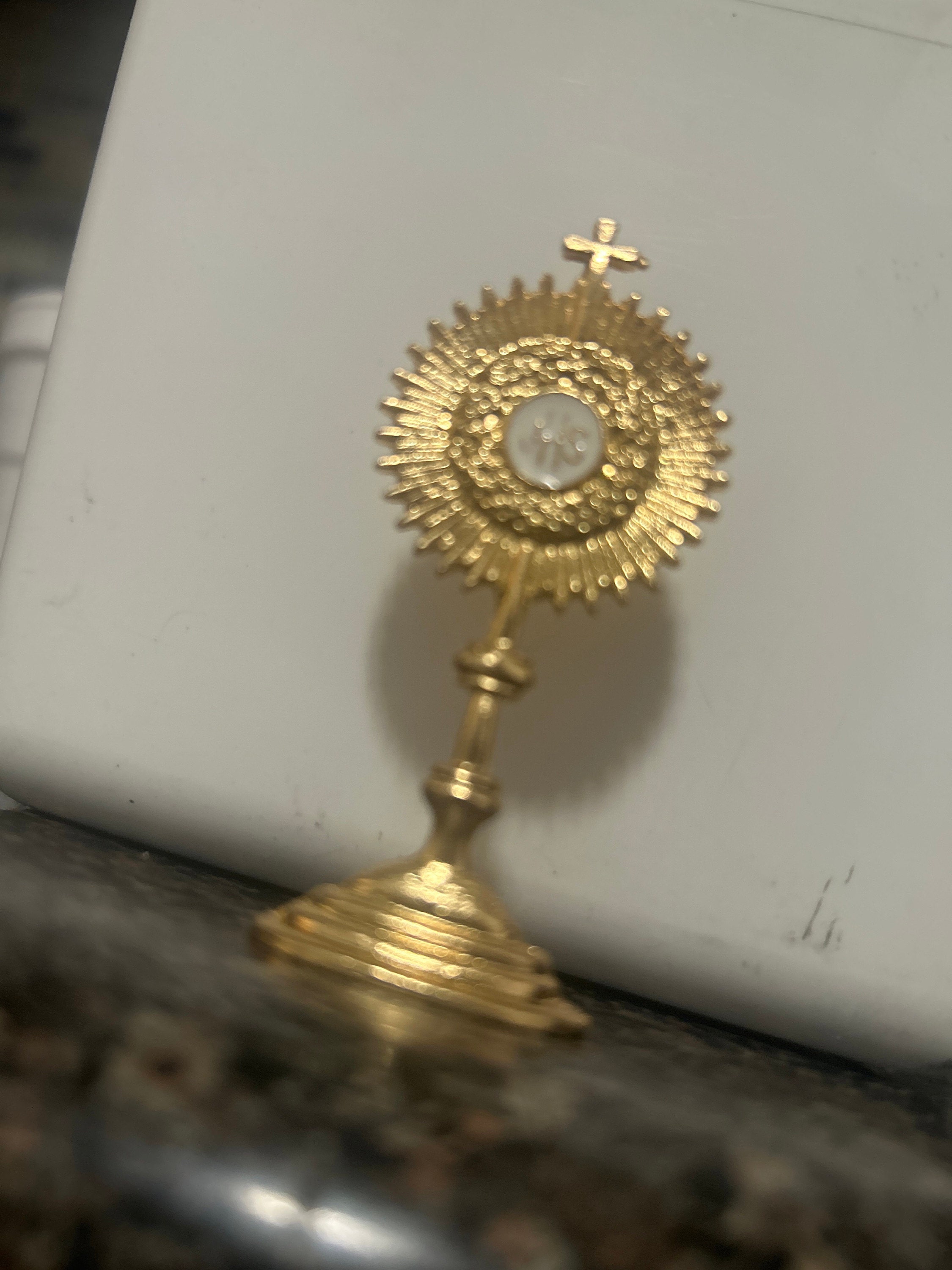 Monstrance blessed Sacrament Euharostic Monstrance catholic menstrance