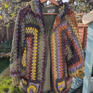 US & NL Crochet Pattern Weed Leaf Hexa Cardi by Annah Haakt