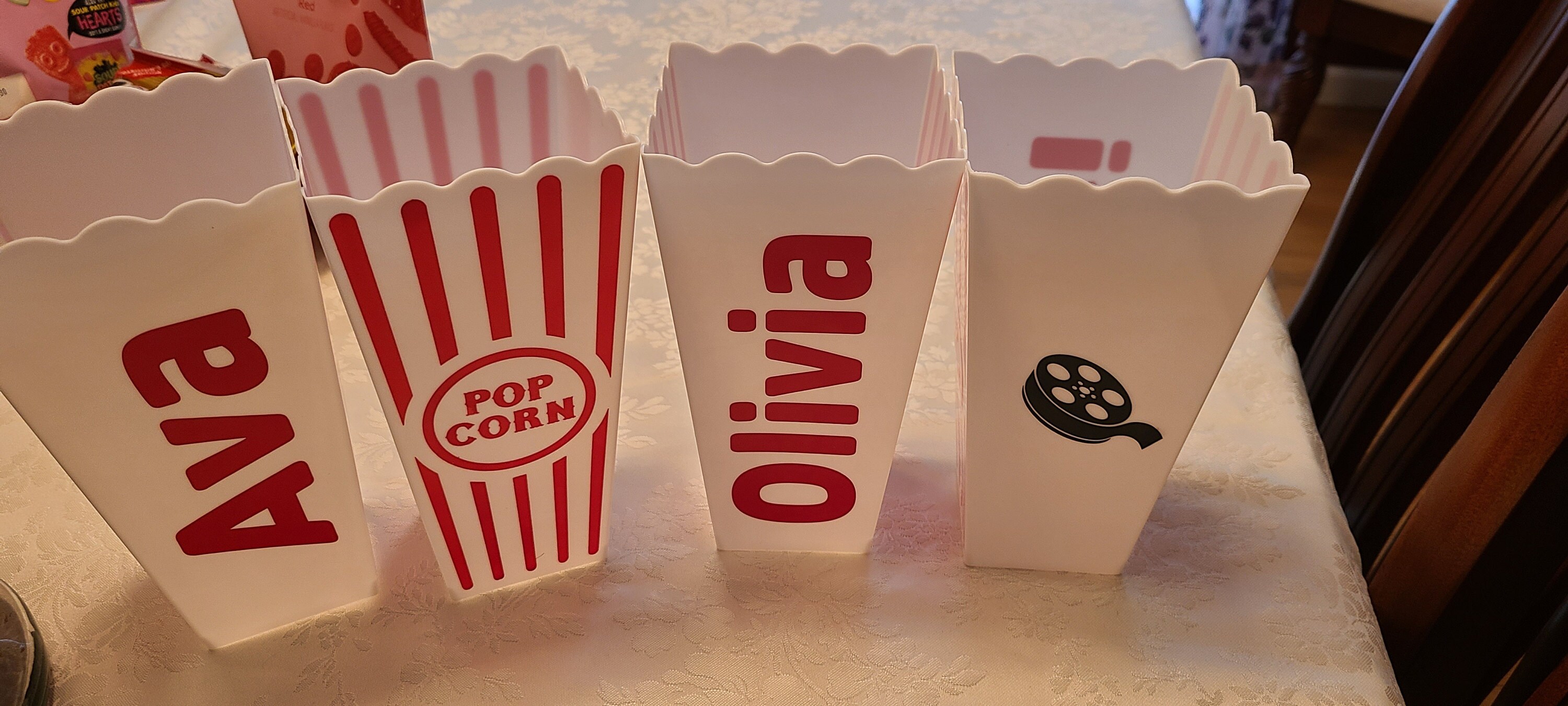 Personalized Popcorn Set /Personalized Popcorn Tub/ Party Favors, Family Gifts, Party Favors Popcorn. Gift Basket