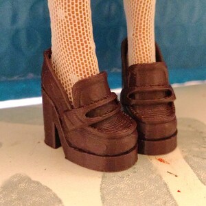 Zoe added a photo of their purchase