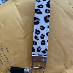 Alexa added a photo of their purchase