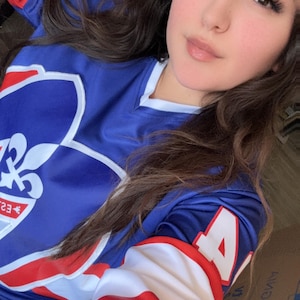 Hailey added a photo of their purchase