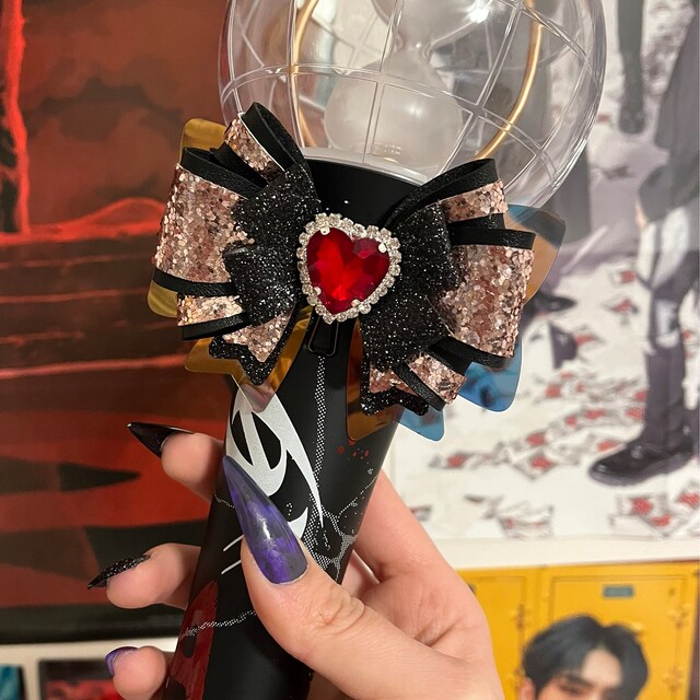 ATEEZ エイティーズ　アチズ　ペンライトバック Lightiny ATEEZ LIGHTINY Light Stick Leather Bow Kpop Accessory V2 - Etsy