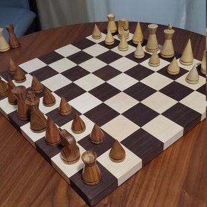 Unboxing and review of Improved French Lardy chess pieces from Royal Chess  Mall 