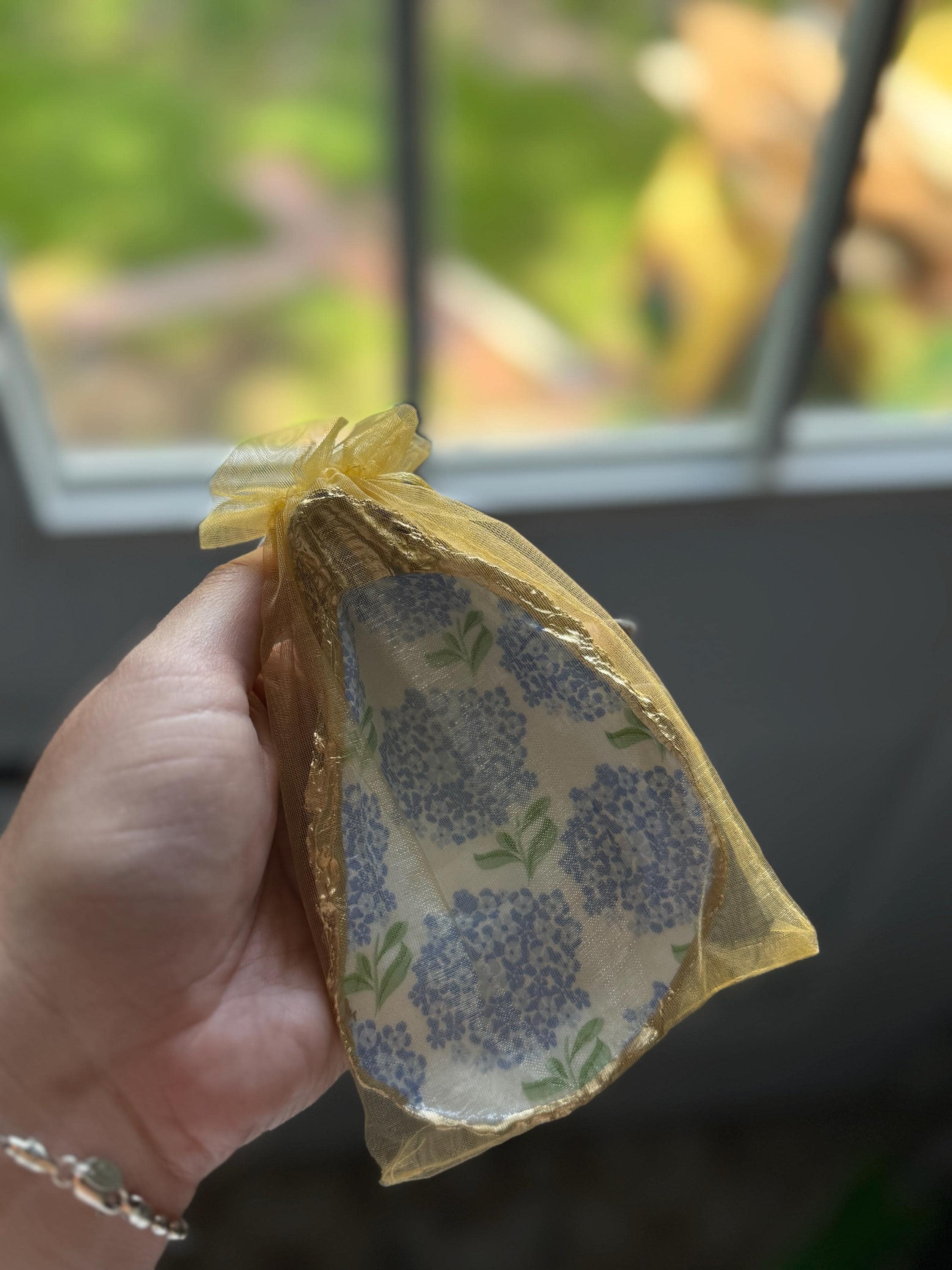 Nantucket Summer- Blue Hydrangea Oyster Shell Ring Dish, Trinket Dish, engagement gift, bridesmaid gift, proposal gifts, Something Blue,I Do