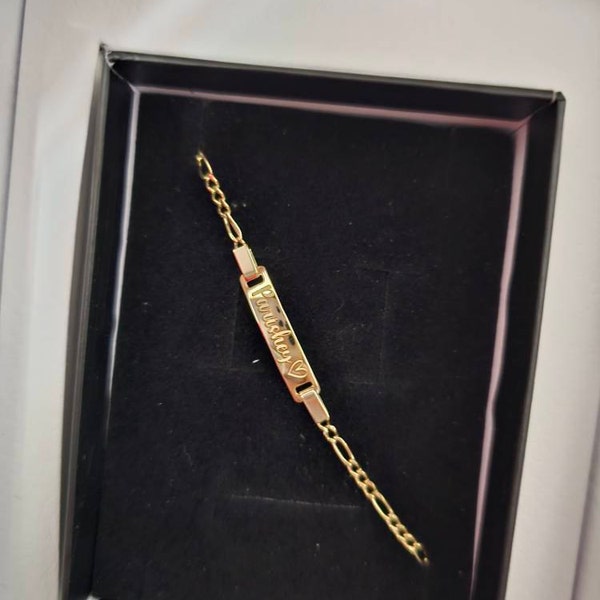 What to get a libra for christmas