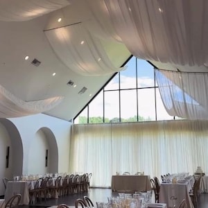 ReeseAndPeteWedding adicionaram uma foto da sua compra