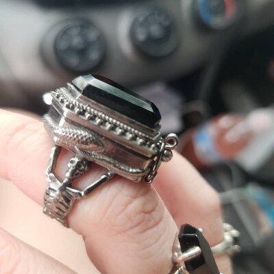 Handmade 925 Sterling Silver Amethyst Poison Ring – Marquise Flower, Size 8, India